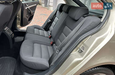 Лифтбек Skoda Octavia 2005 в 