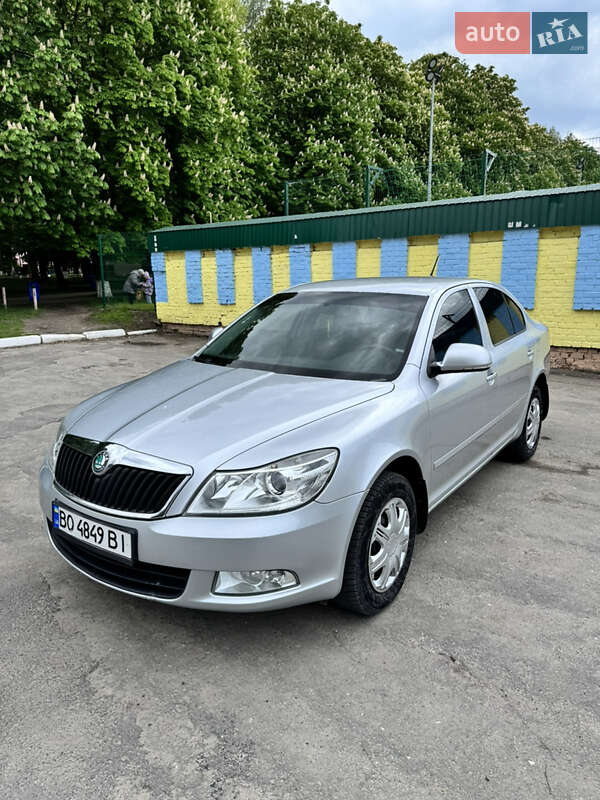 Ліфтбек Skoda Octavia 2011 в 