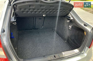 Лифтбек Skoda Octavia 2009 в 
