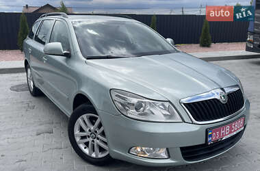 Универсал Skoda Octavia 2009 в Львове