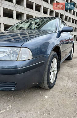 Лифтбек Skoda Octavia 2008 в 