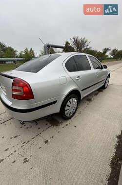 Лифтбек Skoda Octavia 2004 в 
