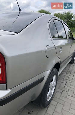 Лифтбек Skoda Octavia 2008 в 