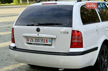 Универсал Skoda Octavia 2010 в 
