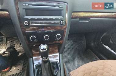 Лифтбек Skoda Octavia 2011 в 