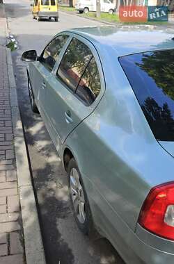 Лифтбек Skoda Octavia 2011 в 