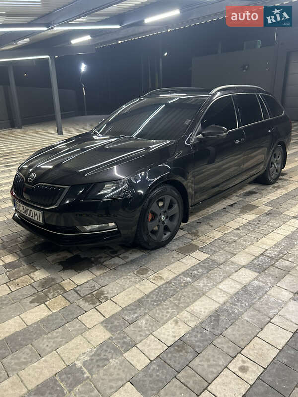 Универсал Skoda Octavia 2017 в Львове