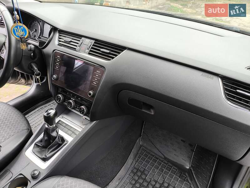 Універсал Skoda Octavia 2017 в Липовій Долині