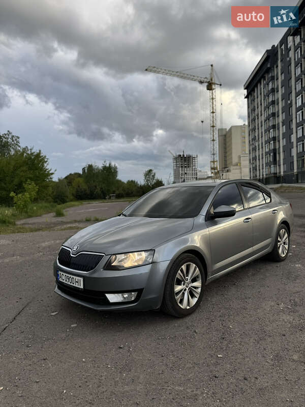Лифтбек Skoda Octavia 2013 в Луцке