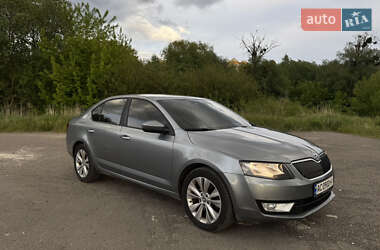 Лифтбек Skoda Octavia 2013 в Луцке