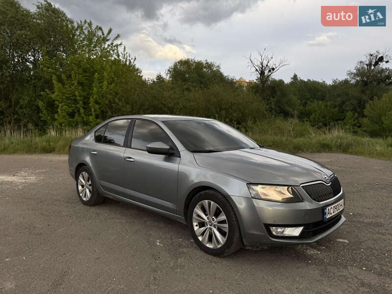 Лифтбек Skoda Octavia 2013 в Луцке