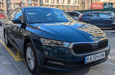 Лифтбек Skoda Octavia 2021 в Киеве