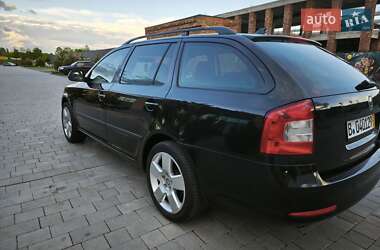 Універсал Skoda Octavia 2012 в 