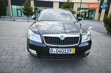 Універсал Skoda Octavia 2012 в 