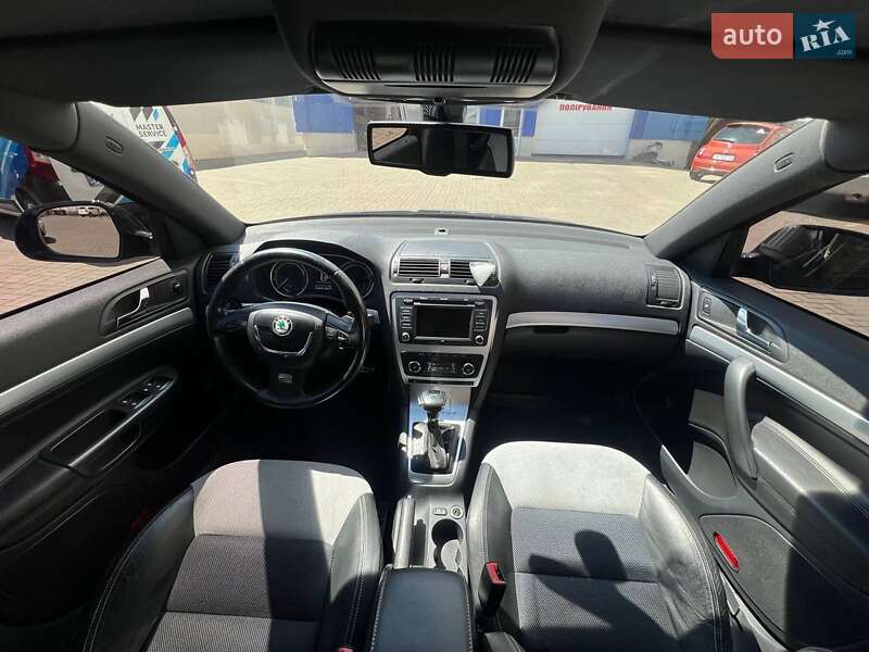 Універсал Skoda Octavia 2009 в Одесі