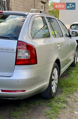 Універсал Skoda Octavia 2009 в 