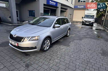Универсал Skoda Octavia 2018 в Тячеве