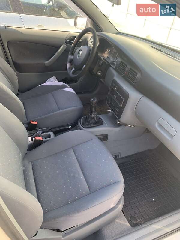 Ліфтбек Skoda Octavia 2001 в Києві