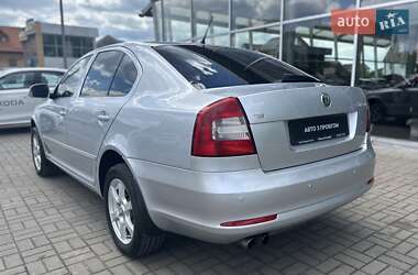 Лифтбек Skoda Octavia 2012 в 