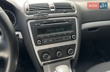 Лифтбек Skoda Octavia 2012 в 
