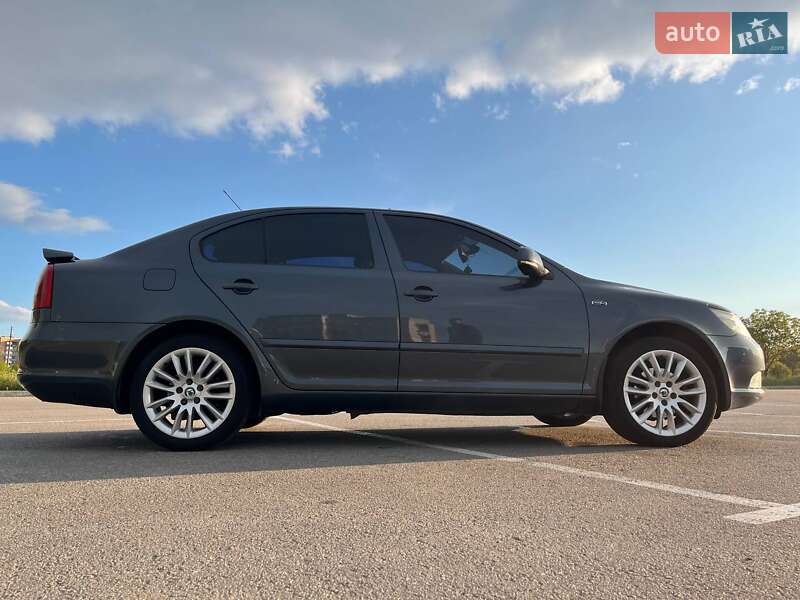 Ліфтбек Skoda Octavia 2010 в Кропивницькому