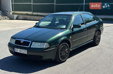 Лифтбек Skoda Octavia 2002 в Кременце