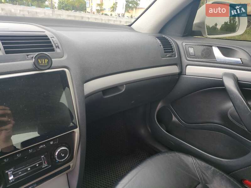 Ліфтбек Skoda Octavia 2010 в Сумах