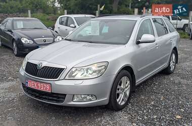 Универсал Skoda Octavia 2012 в Ровно
