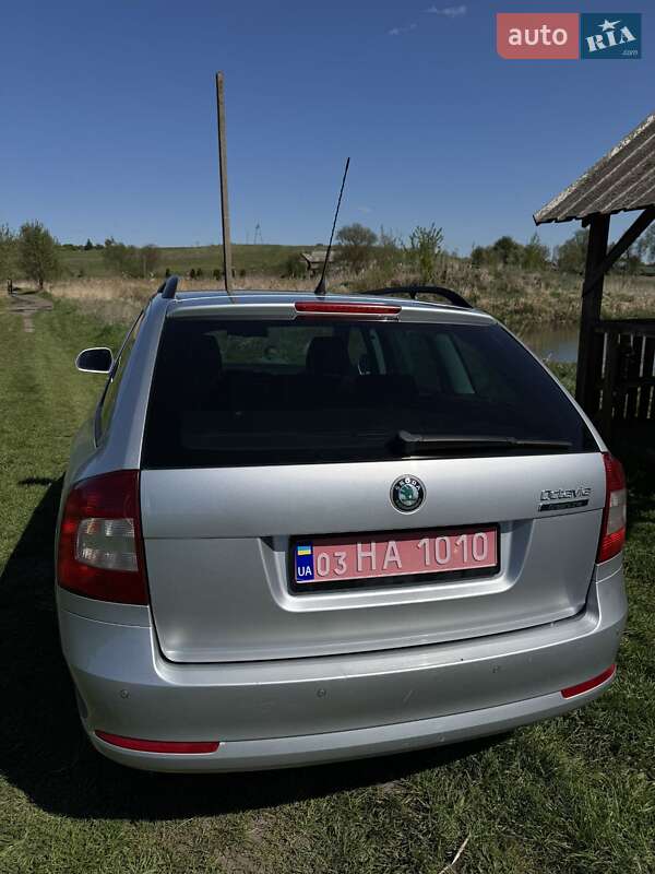 Универсал Skoda Octavia 2013 в Луцке