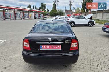 Лифтбек Skoda Octavia 2004 в 