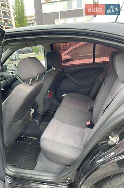 Ліфтбек Skoda Octavia 2001 в 