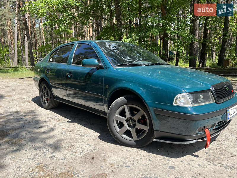 Ліфтбек Skoda Octavia 1998 в Ковелі