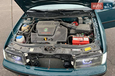 Ліфтбек Skoda Octavia 1998 в 