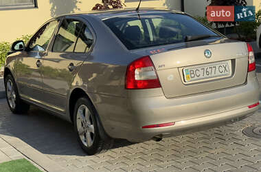 Лифтбек Skoda Octavia 2013 в 