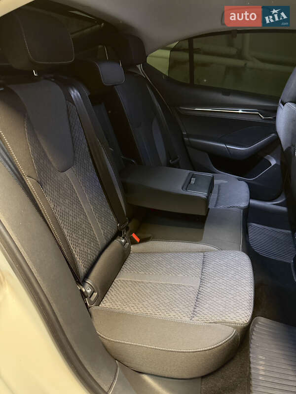 Ліфтбек Skoda Octavia 2020 в Дніпрі