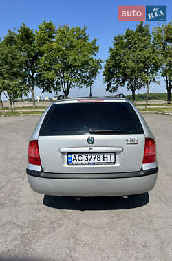 Универсал Skoda Octavia 2002 в 