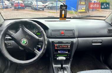 Лифтбек Skoda Octavia 2000 в 