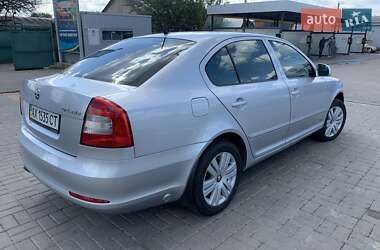 Лифтбек Skoda Octavia 2011 в 