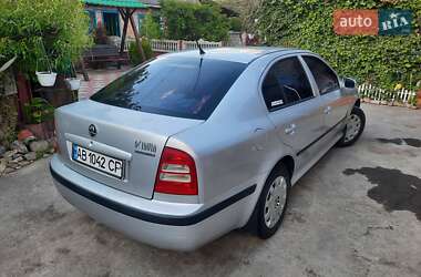 Лифтбек Skoda Octavia 2004 в 