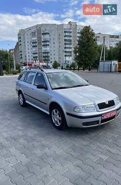 Универсал Skoda Octavia 2010 в 