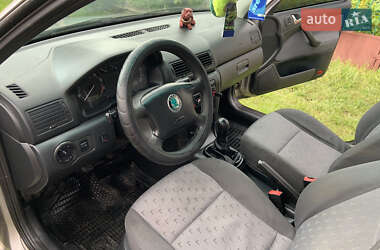 Ліфтбек Skoda Octavia 2001 в 