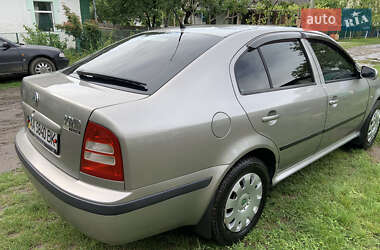 Ліфтбек Skoda Octavia 2001 в 