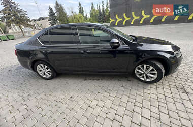 Ліфтбек Skoda Octavia 2018 в 