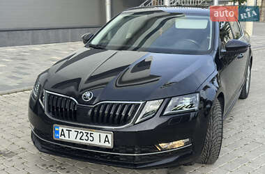Ліфтбек Skoda Octavia 2018 в 