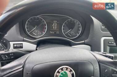 Универсал Skoda Octavia 2011 в 
