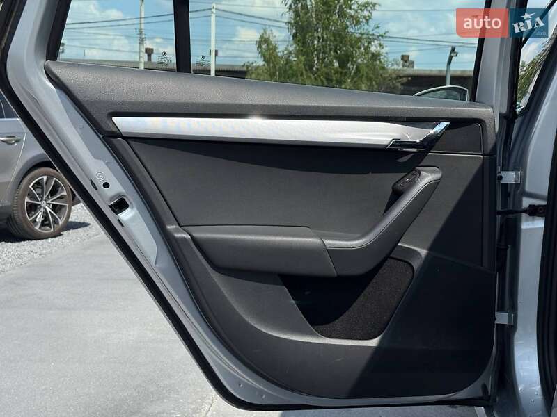 Універсал Skoda Octavia 2015 в Рівному