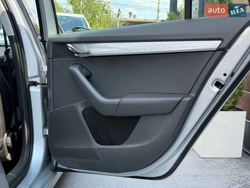 Універсал Skoda Octavia 2015 в Рівному