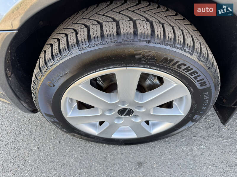 Универсал Skoda Octavia 2010 в Киеве