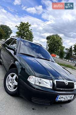 Универсал Skoda Octavia 2002 в 