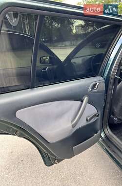 Универсал Skoda Octavia 2002 в 